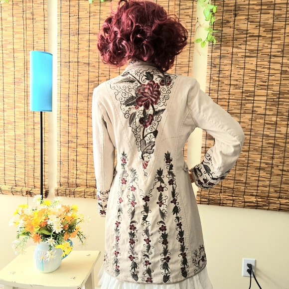 Paparazzi by Biz Floral Embroidered Coat - Picture 1 of 16